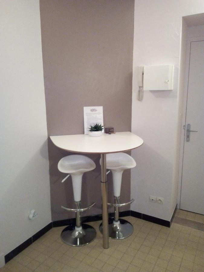 Studio 2 Pers En Vieille Ville Parking Gratuit - By La Source D'Orfee Boulogne-sur-Mer Room photo